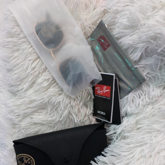 Ray Ban hexagon gold frame sunglasses - Picture 8 of 8